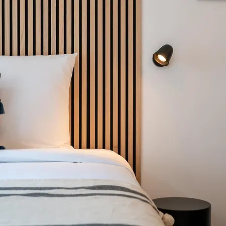 Confortable Proche Métro Et Commerces Appartement