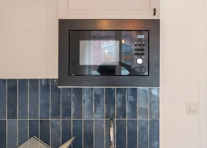 Confortable Proche Metro Et Commerces *