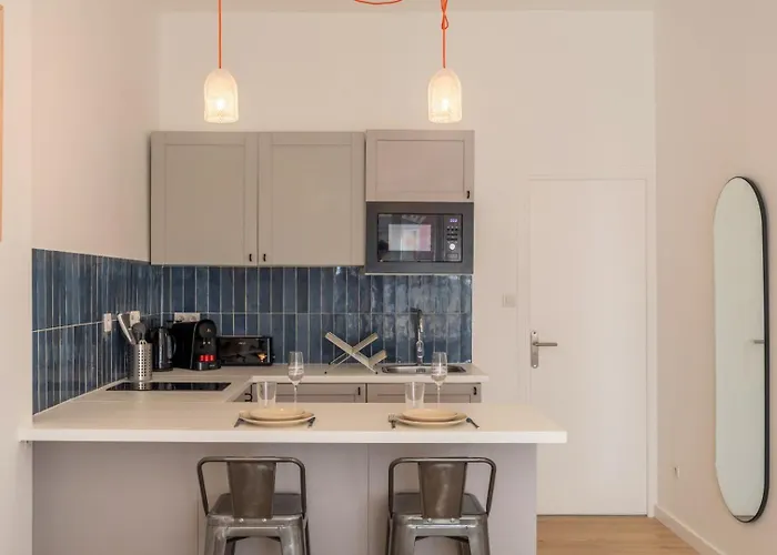 Confortable Proche Metro Et Commerces Appartement *